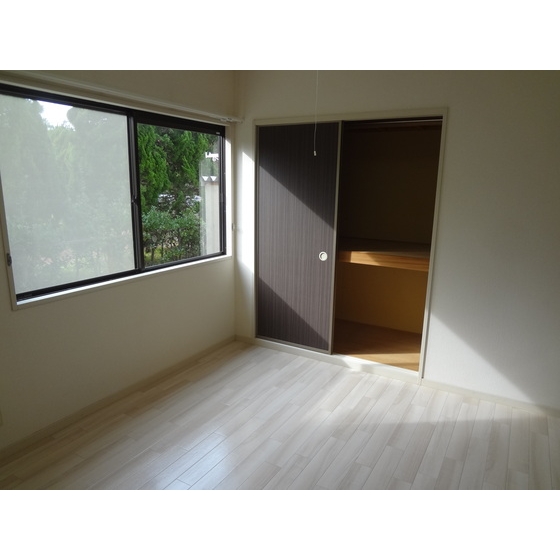 Other room space. Another room