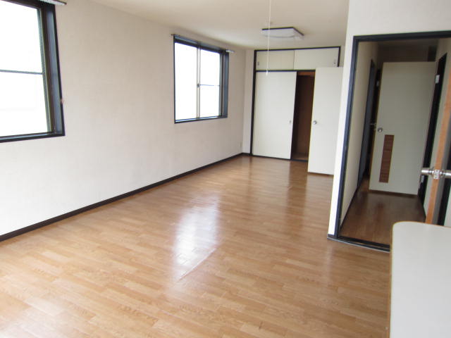 Living and room. Spacious Western-style 18 Pledge ☆