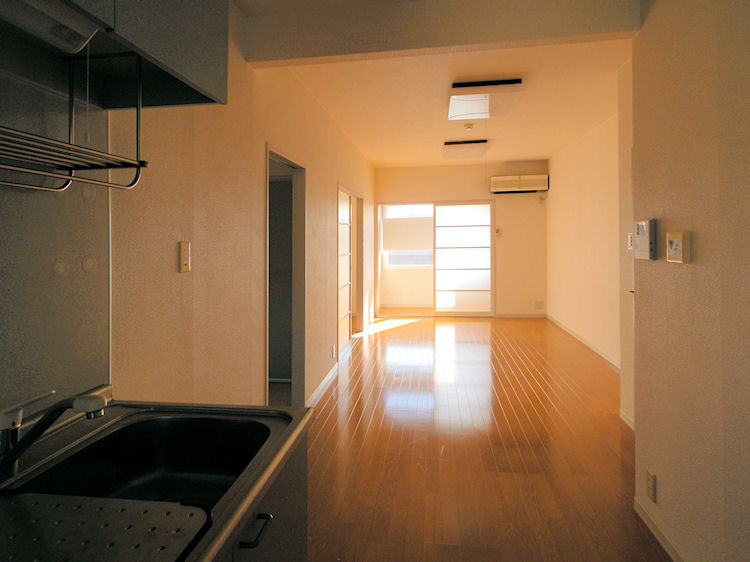 Living and room. LDK12 Pledge