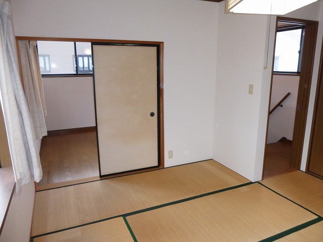 Living and room. Second floor Japanese-style room