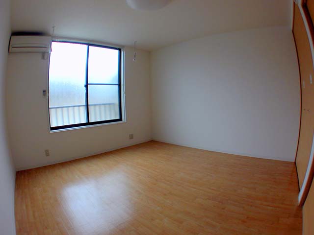 Living and room. The window is facing the south.