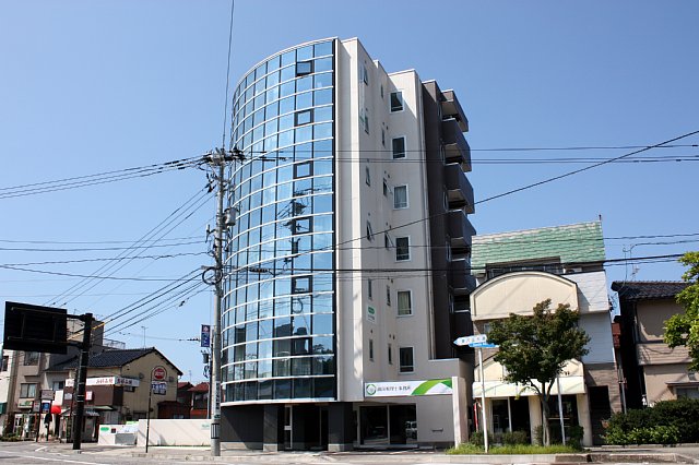 Building appearance. Catch the attention glazed appearance