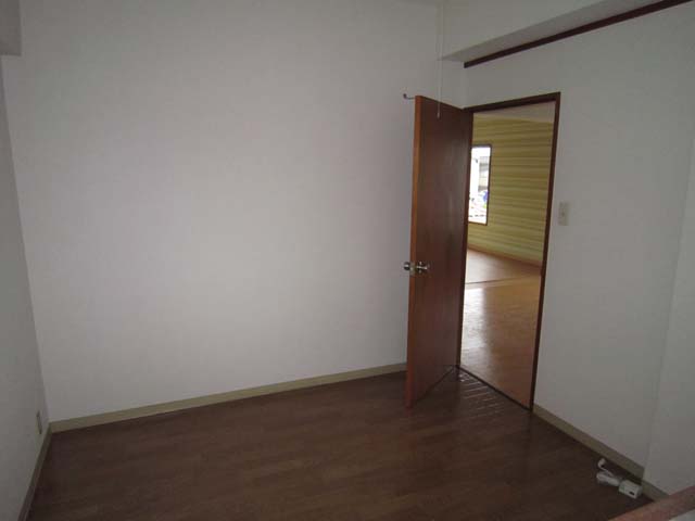 Living and room. Reference photograph