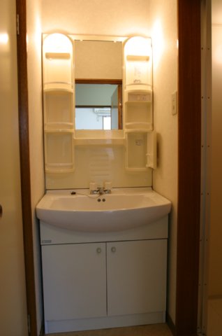 Washroom. I'm happy if there is a separate wash basin and dressing room