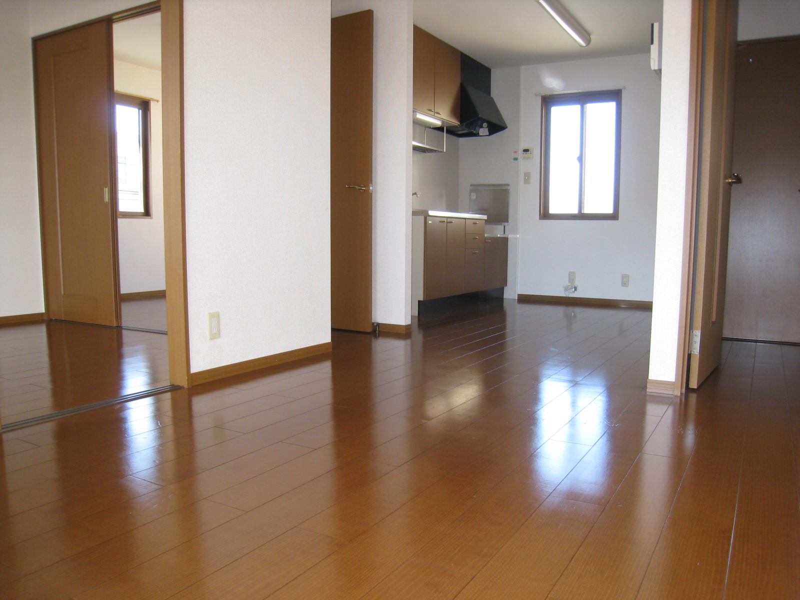 Living and room. The No. 201