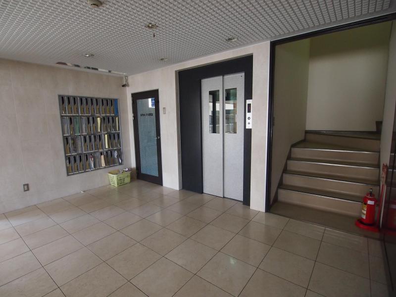 Other common areas. Elevator before