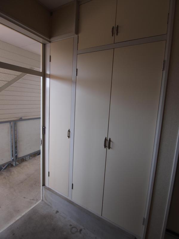 Other. Entrance storage