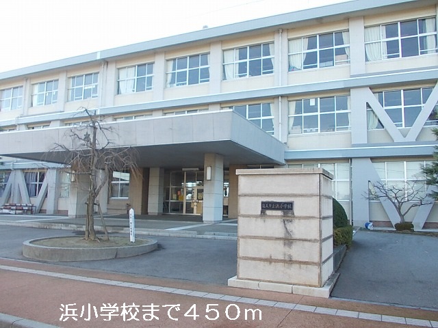 Primary school. 450m beach until the elementary school (elementary school)