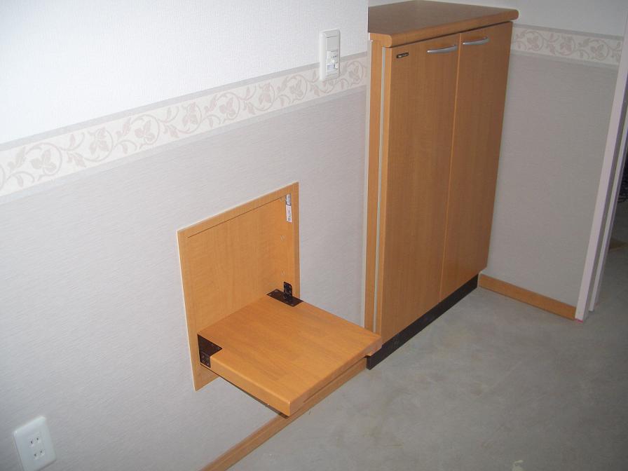 Entrance. Entrance chair.