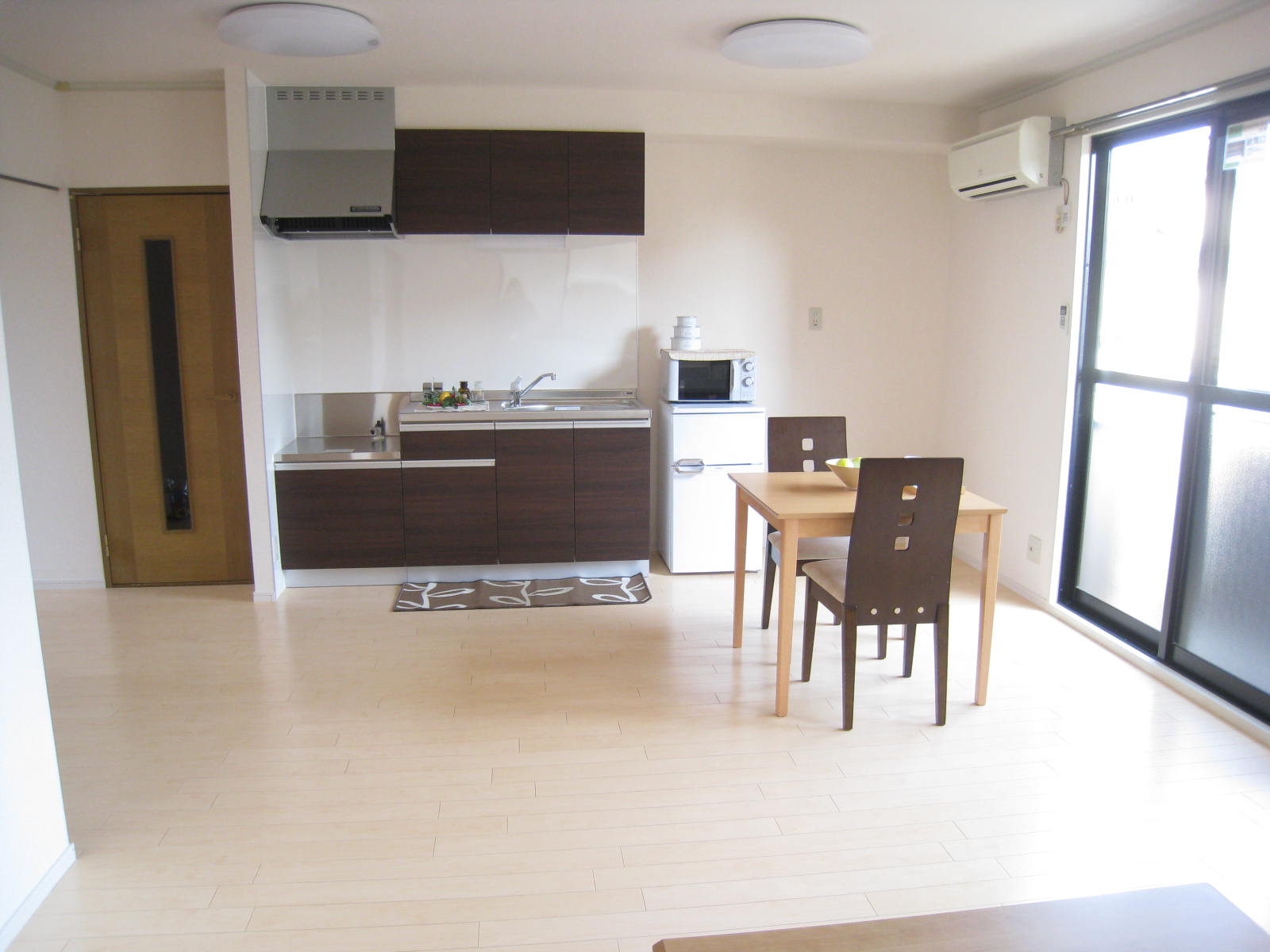 Living and room. The photograph is a 103, Room.