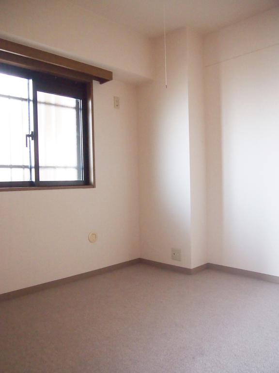 Other room space. Western-style 4.5 Pledge