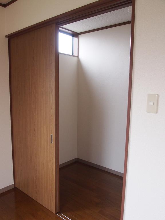 Other room space. Storeroom