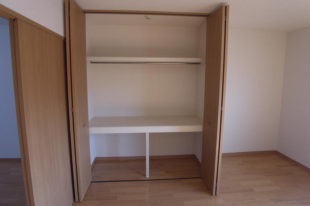 Living and room. Large closet