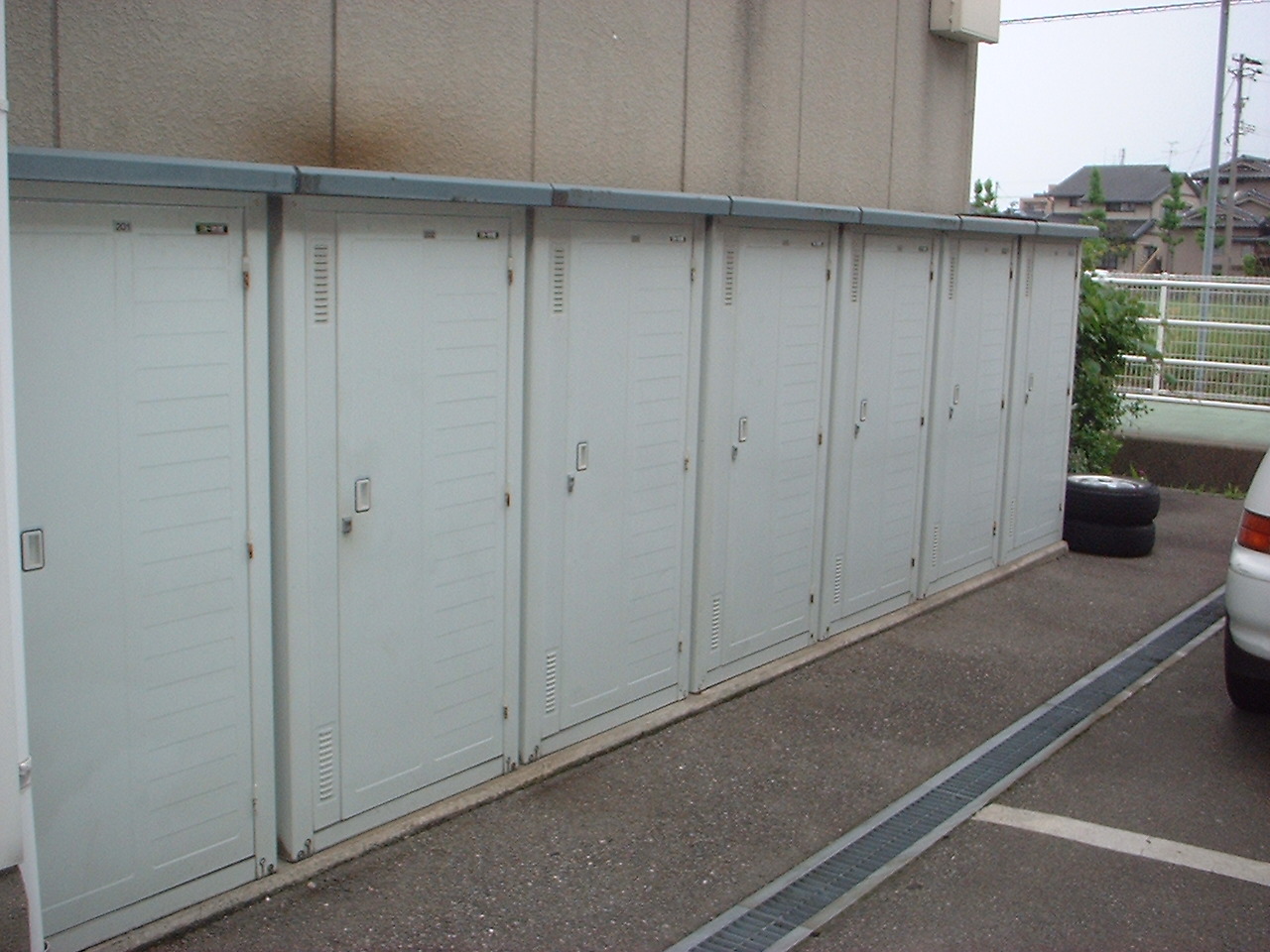 Other common areas. trunk room