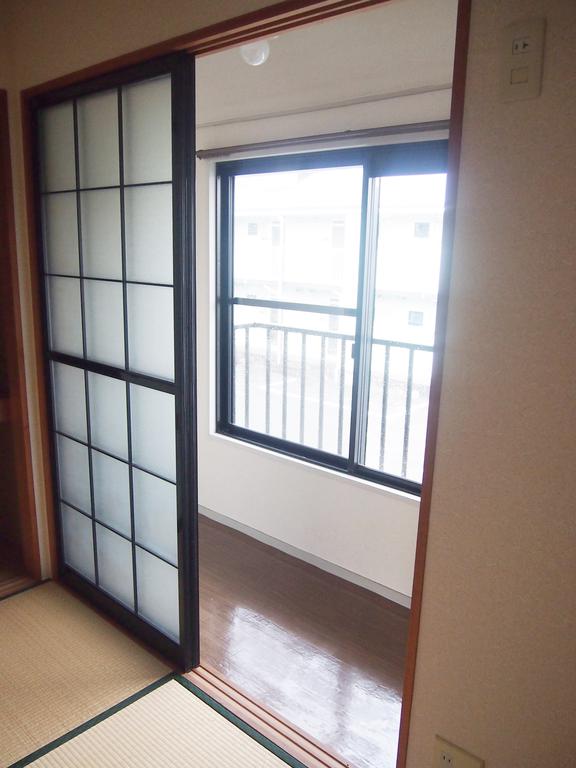 Living and room. Sunroom