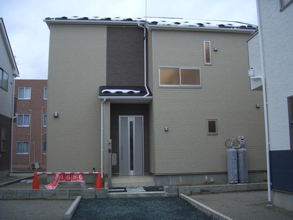 Local appearance photo. local