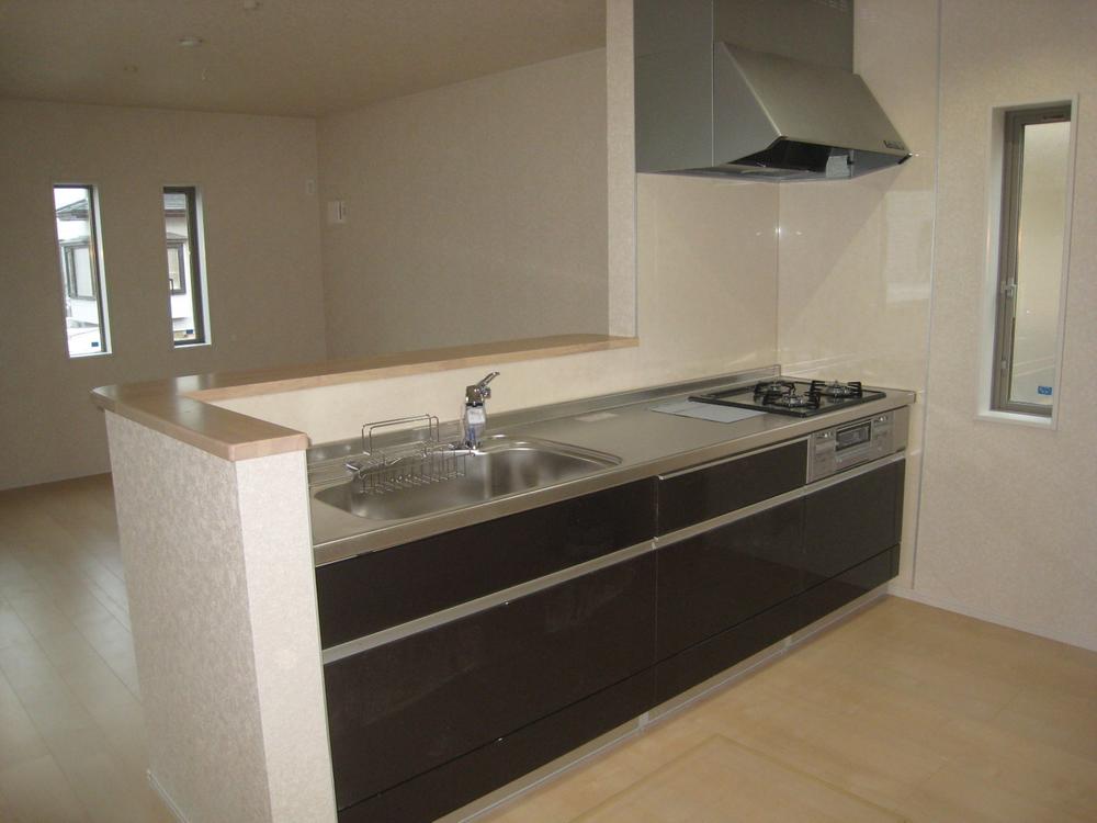 Kitchen. Local (12 May 2013) Shooting