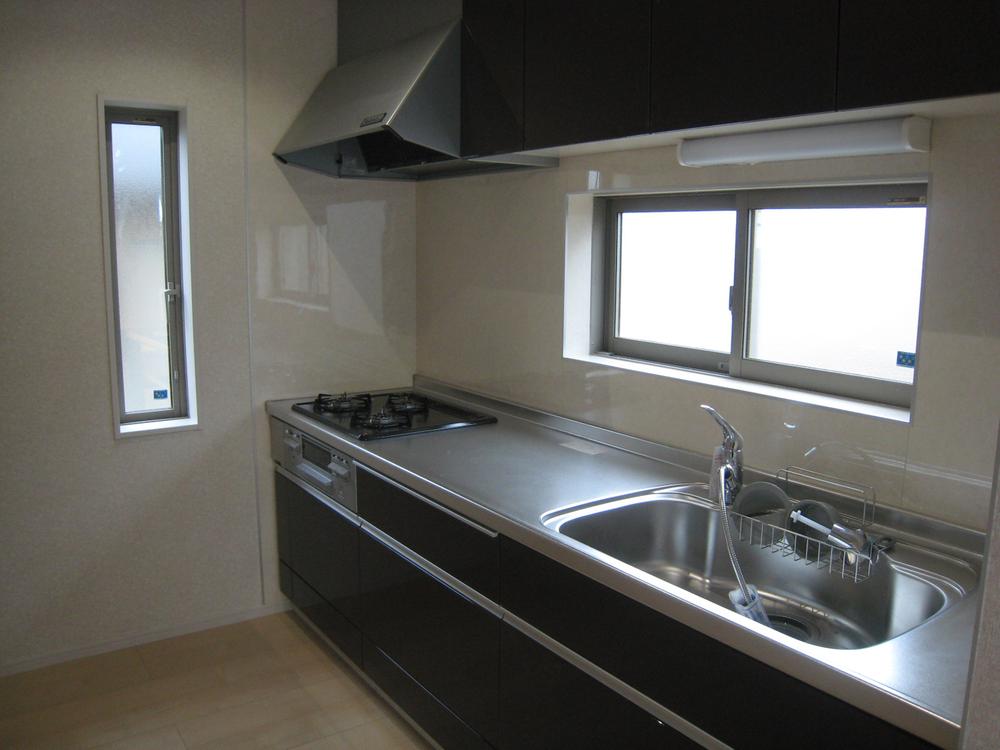 Kitchen. Indoor (12 May 2013) Shooting