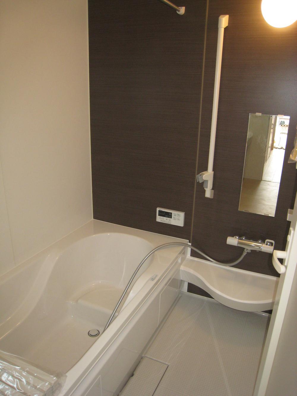 Bathroom. Indoor (12 May 2013) Shooting