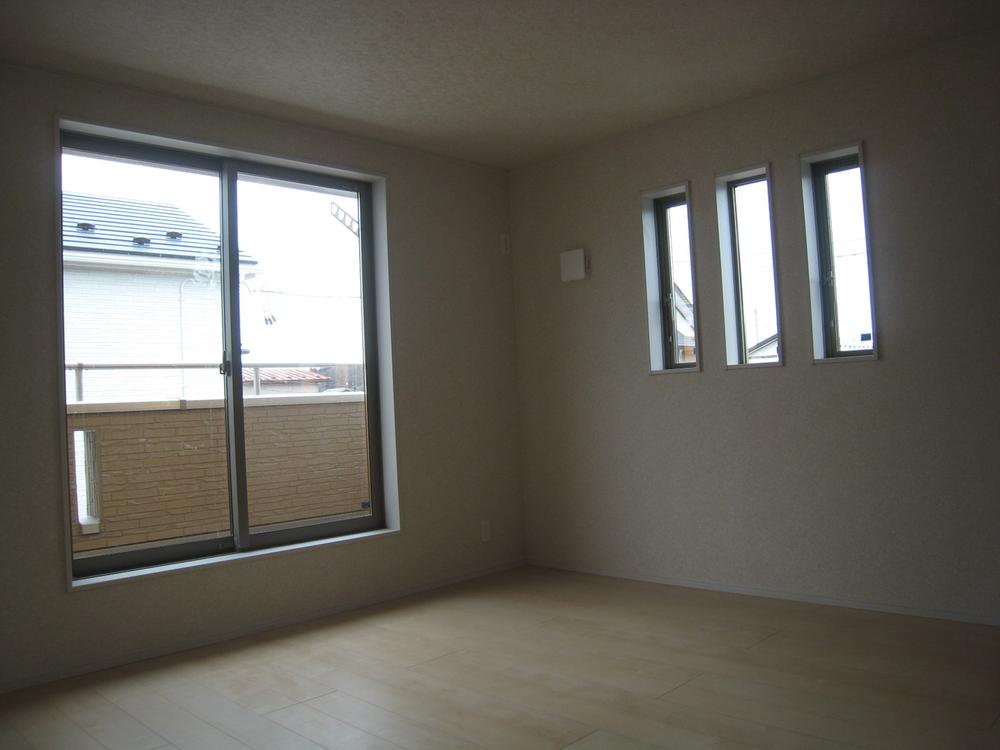 Non-living room. Indoor (12 May 2013) Shooting