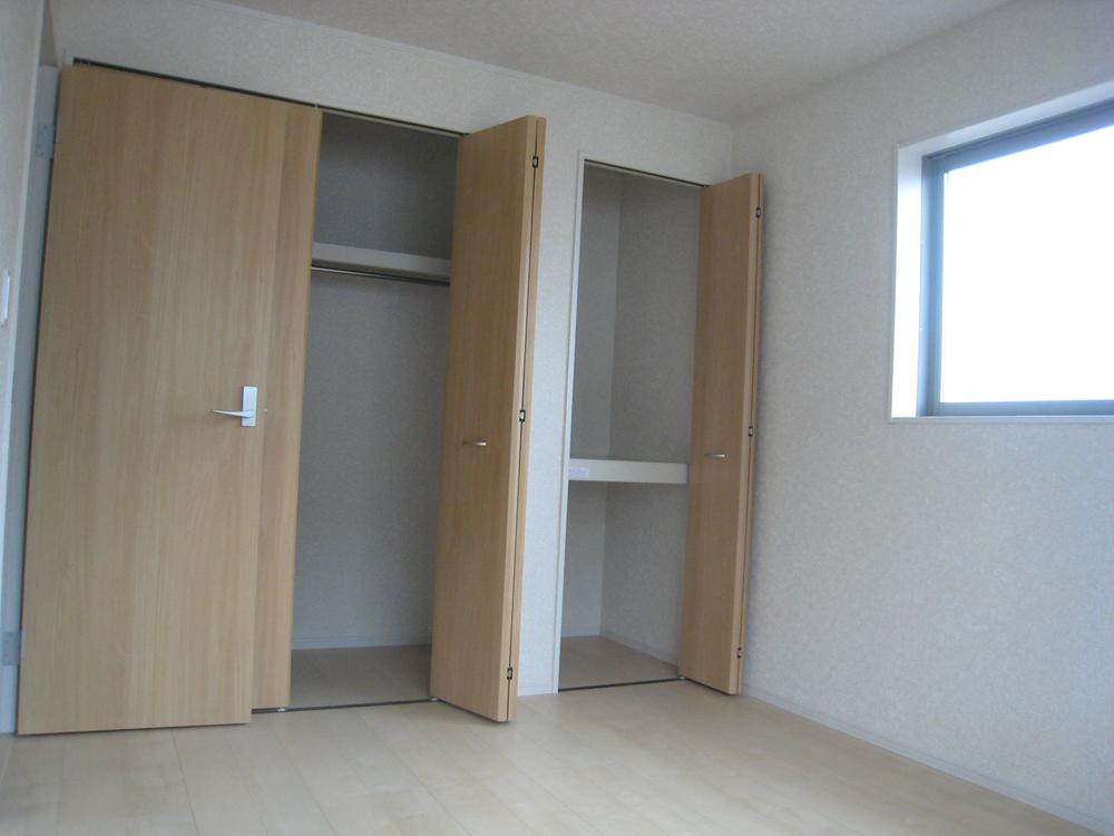 Non-living room. Indoor (12 May 2013) Shooting