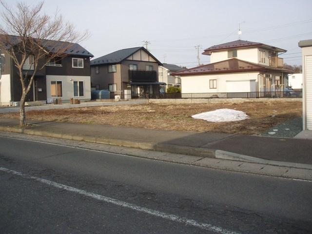 Local photos, including front road. Local (March 2013) Shooting