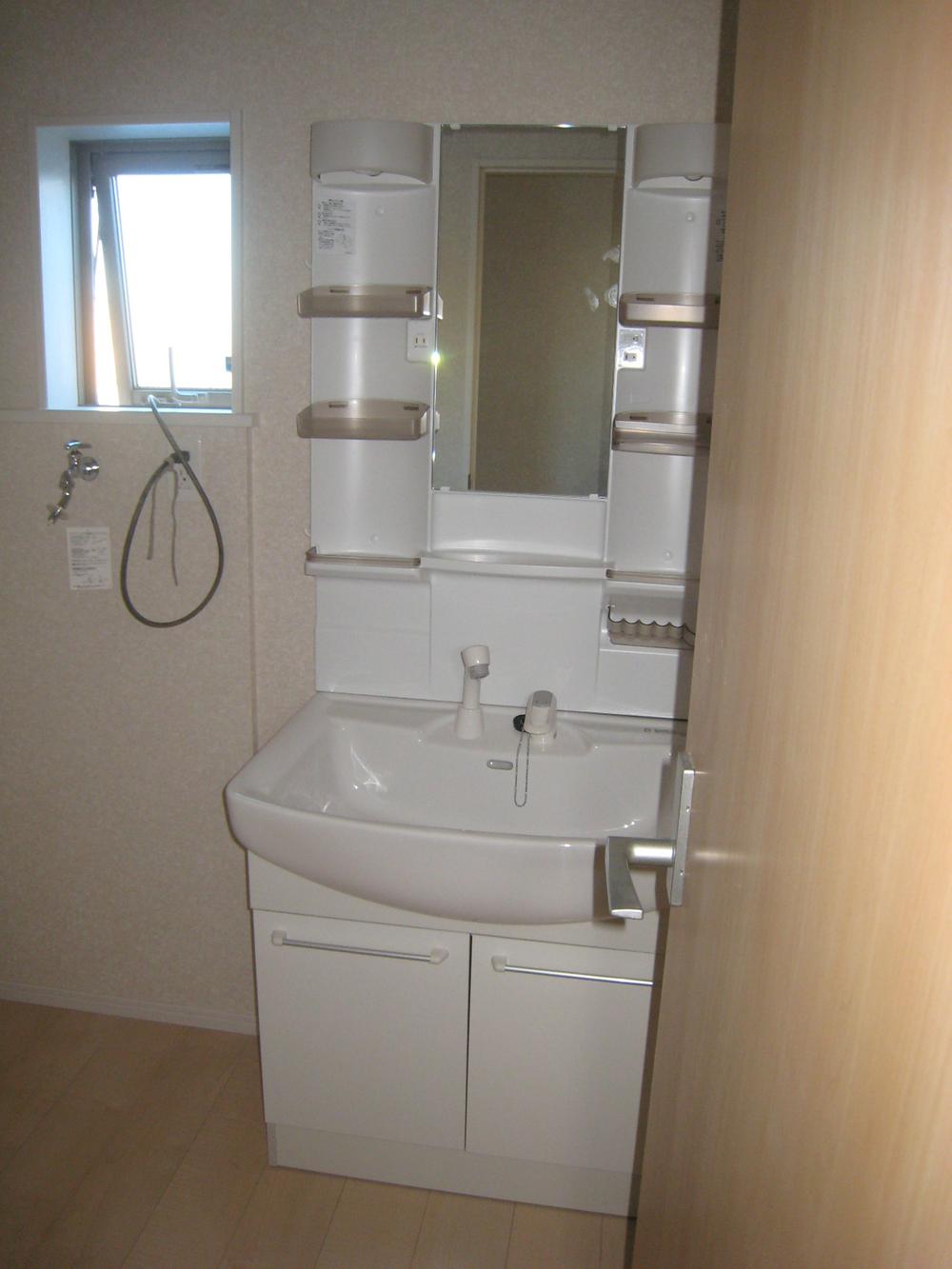 Wash basin, toilet. Local (12 May 2013) Shooting