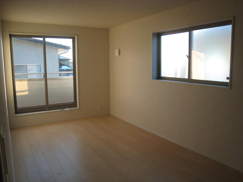 Non-living room. Local (12 May 2013) Shooting