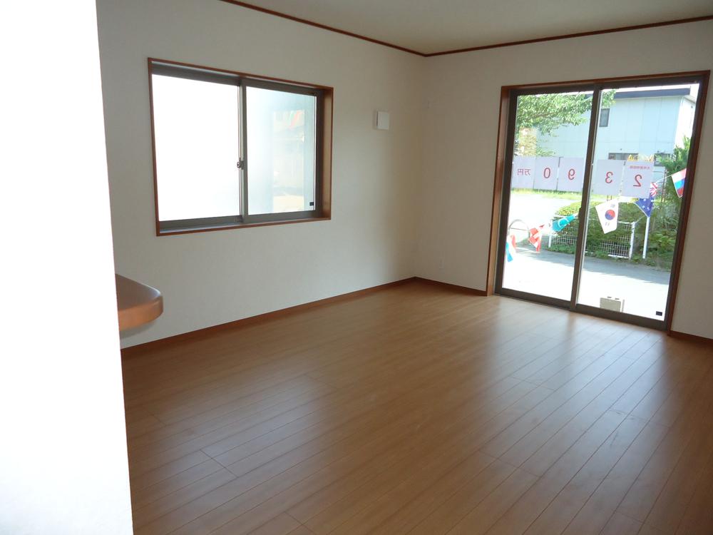 Living. Living with a 15.5 Pledge is, It also leads a Japanese-style room