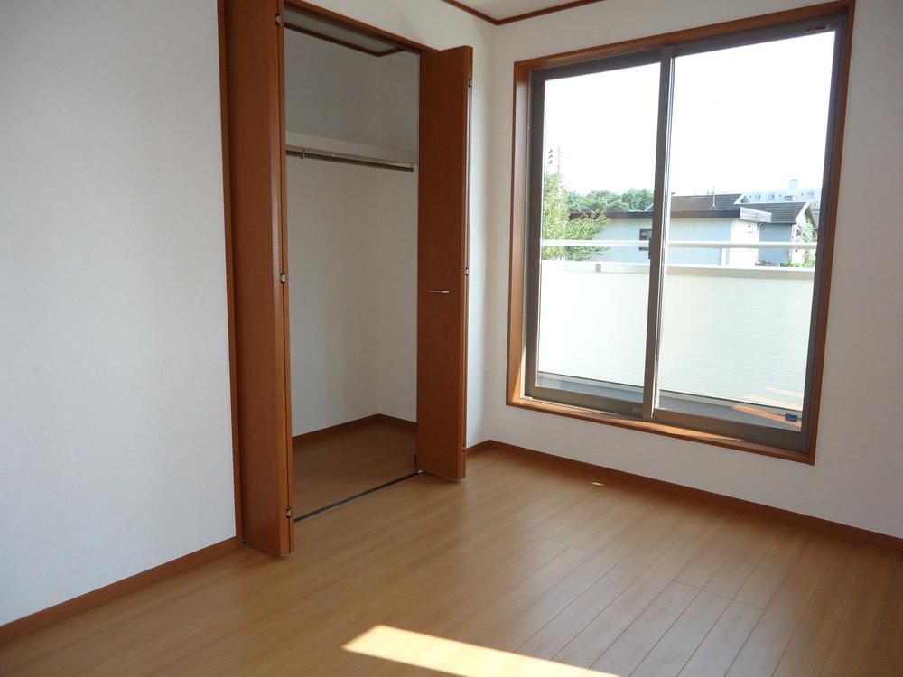 Non-living room. 6.5 Pledge of main bedroom