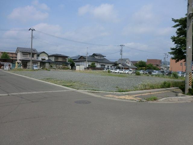 Local land photo. Southwest angle From No.3