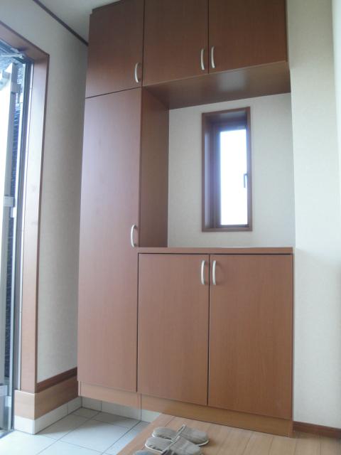 Entrance. Local (10 May 2013) Shooting