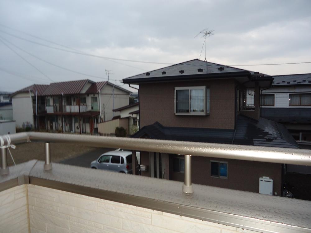 View photos from the dwelling unit. View from the site (November 2013) Shooting