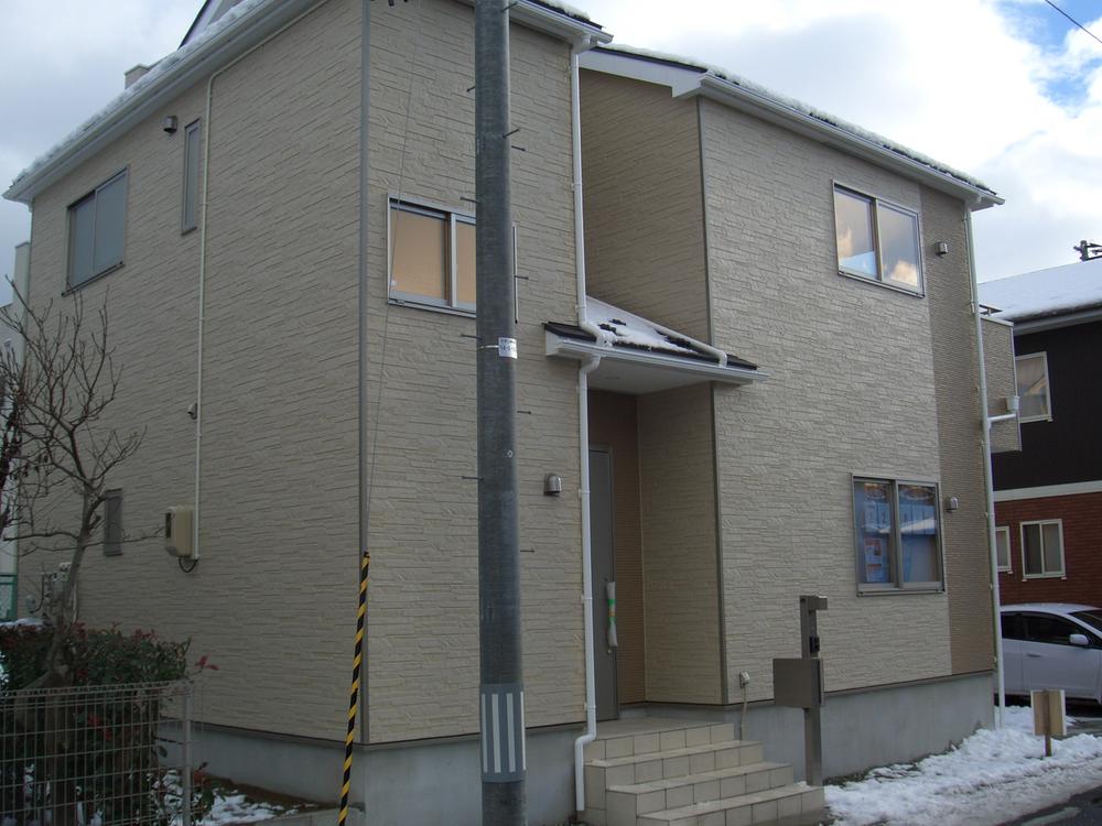 Local appearance photo. local