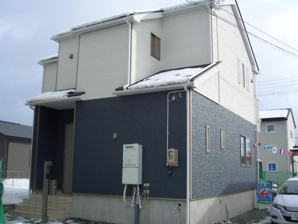 Local appearance photo. local