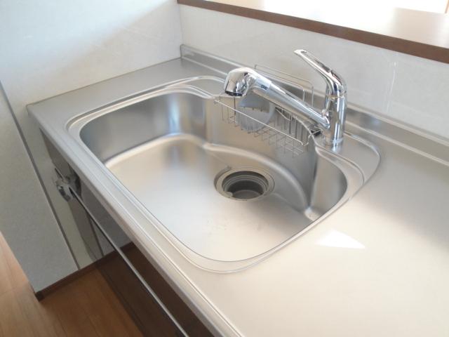 Kitchen. Water purifier integrated faucet