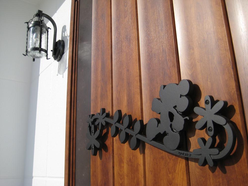 Entrance. Local (12 May 2013) Shooting