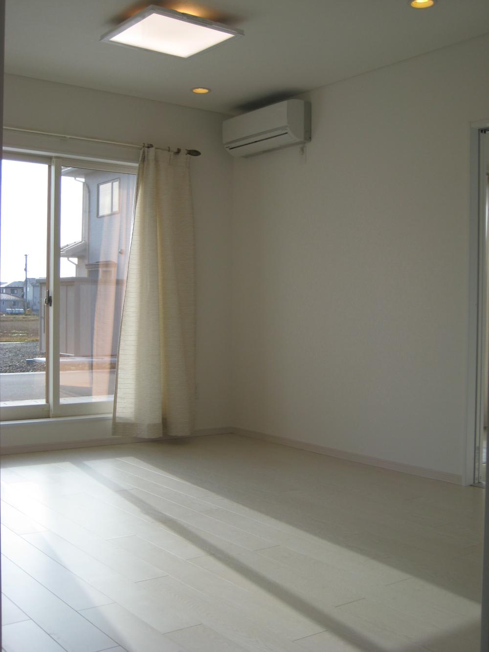 Living. Indoor (12 May 2013) Shooting