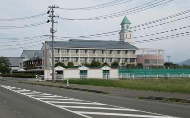 Junior high school. Yahaba 1300m to stand Yahaba North Junior High School