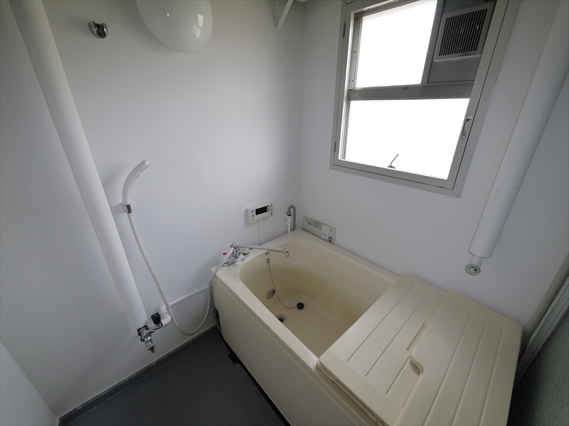 Bath. The same type: It is a photograph after Rifuomu.