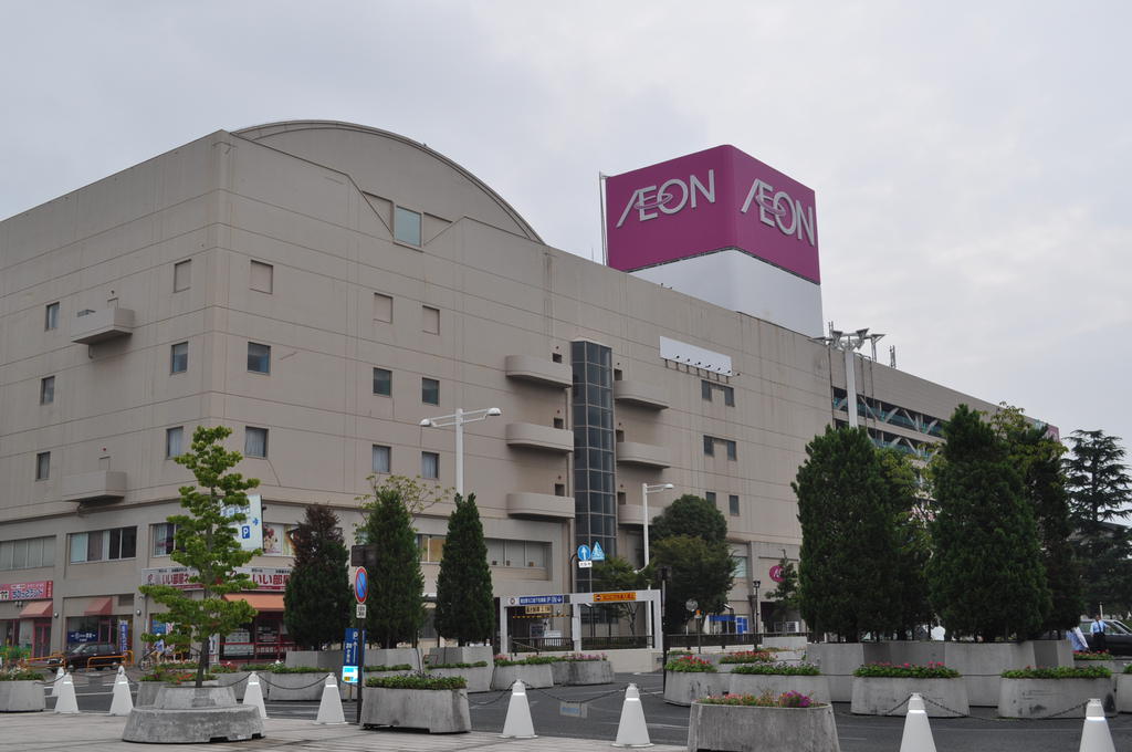 Supermarket. 829m until ion slope opening (super)