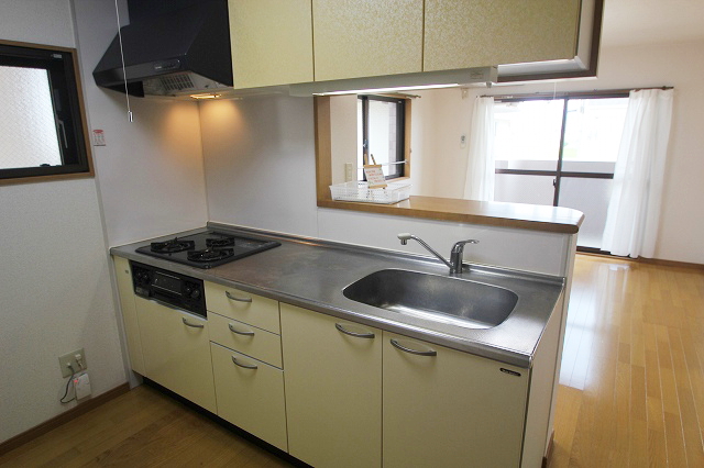 Kitchen.  ※ It is a reference photograph of the same type (Room 201)!