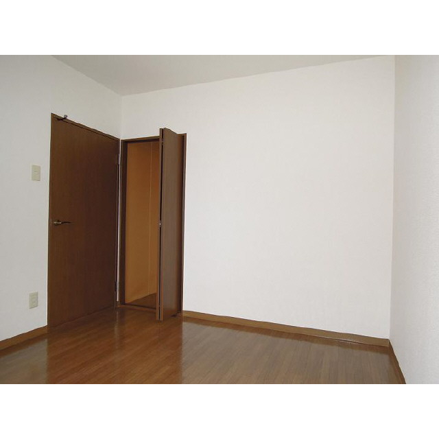 Living and room. Western-style (narrow)