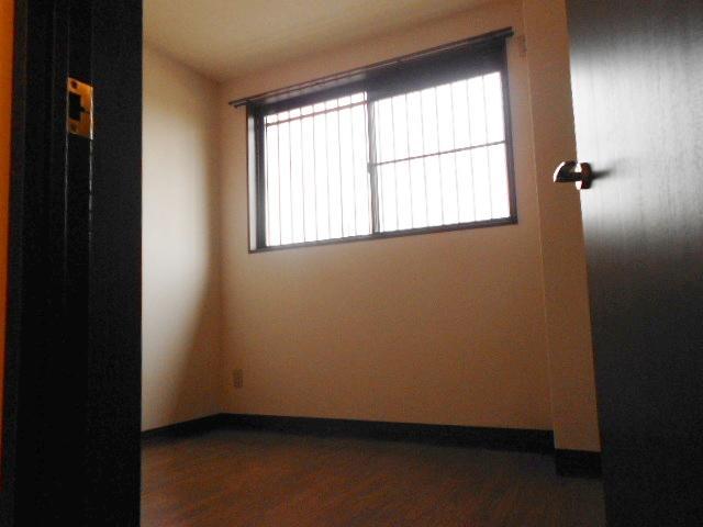 Living and room. If different we will priority and status