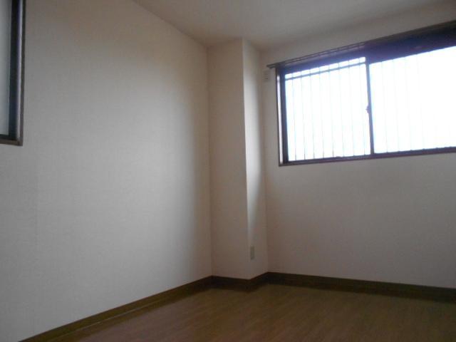 Living and room. If different we will priority and status