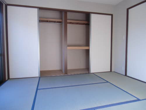 Other room space. C-206