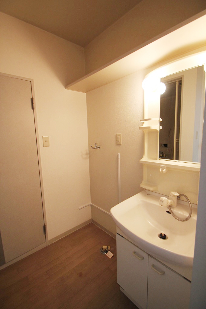 Washroom.  ※ Is a reference photograph of the same type (C105 Room No.)!