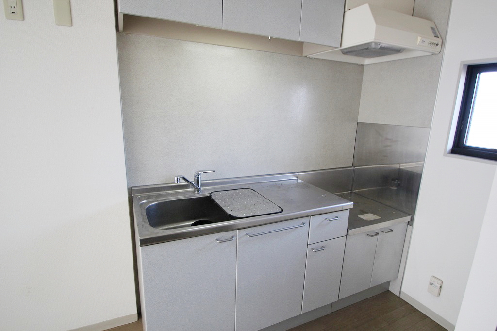 Kitchen.  ※ Is a reference photograph of the same type (C105 Room No.)!