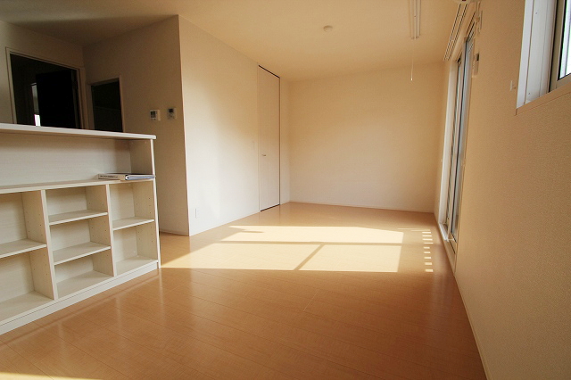 Living and room. It is a reference photograph of the same type