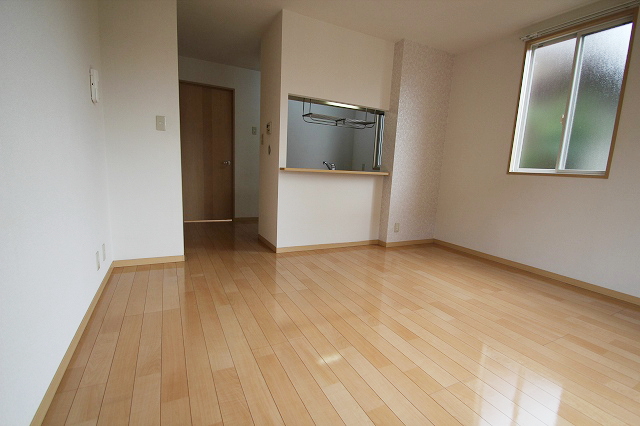 Living and room. It is a reference photograph of the inverted type